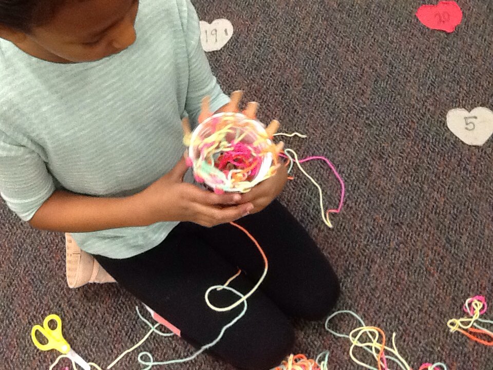 ReneeLWhite5's tweet photo. We read "What Do You Do with a Problem" in #geniushour & discussed how problems can be beautiful learning opportunities. Ss problem solved in proj:knit sticky mitten to pick up trash, create own chalkboard @Buncee , & tornado game to educate others. #lpeswake #GeniusIsElementary https://t.co/J7MaVw0UV1