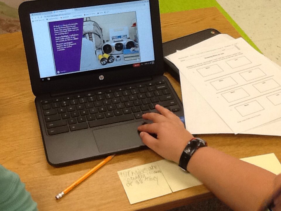 ReneeLWhite5's tweet photo. We read "What Do You Do with a Problem" in #geniushour & discussed how problems can be beautiful learning opportunities. Ss problem solved in proj:knit sticky mitten to pick up trash, create own chalkboard @Buncee , & tornado game to educate others. #lpeswake #GeniusIsElementary https://t.co/J7MaVw0UV1