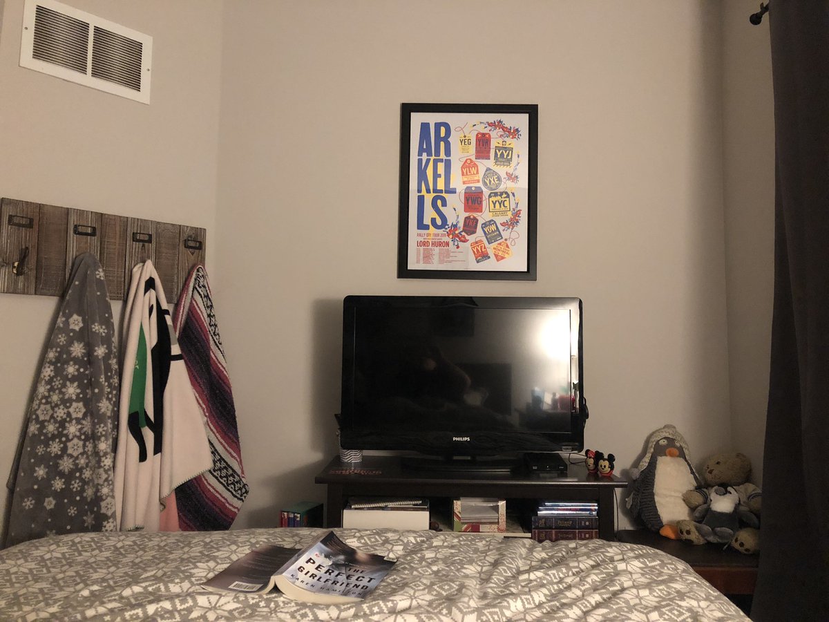 irisheyes_86's tweet photo. Framed and put up a nice piece of art tonight 😎 @arkellsmusic #RallyCryTour #isitstraight https://t.co/Satj92bHi9