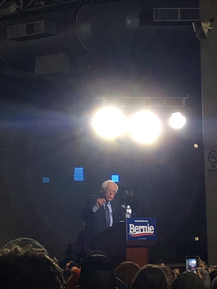 sai_by_sai's tweet photo. The best. #berniesandersrally #BernieSanders2020 https://t.co/zoB1b5kRU6