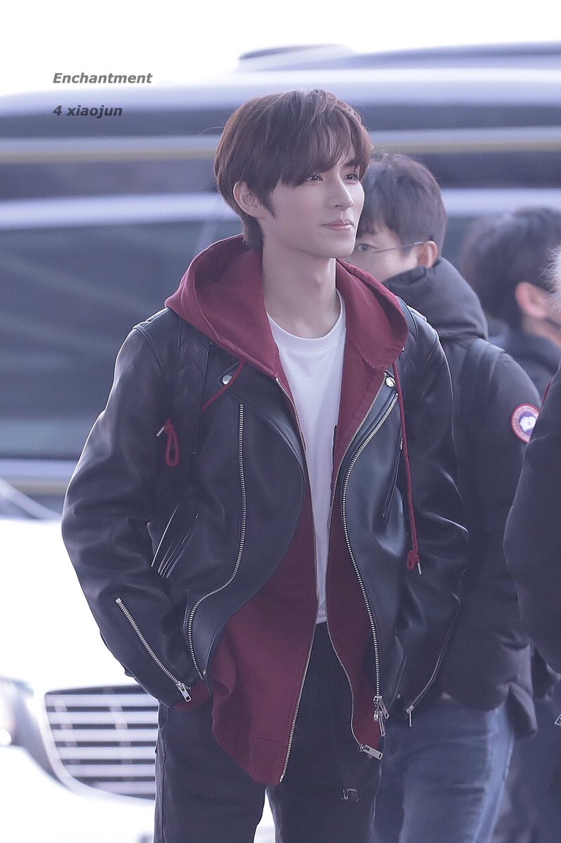 Enchantment0808's tweet photo. 20190301 ICN
 #XIAOJUN #肖俊 #샤오쥔 #WayV #WeiShenV https://t.co/vvVMatHAqA