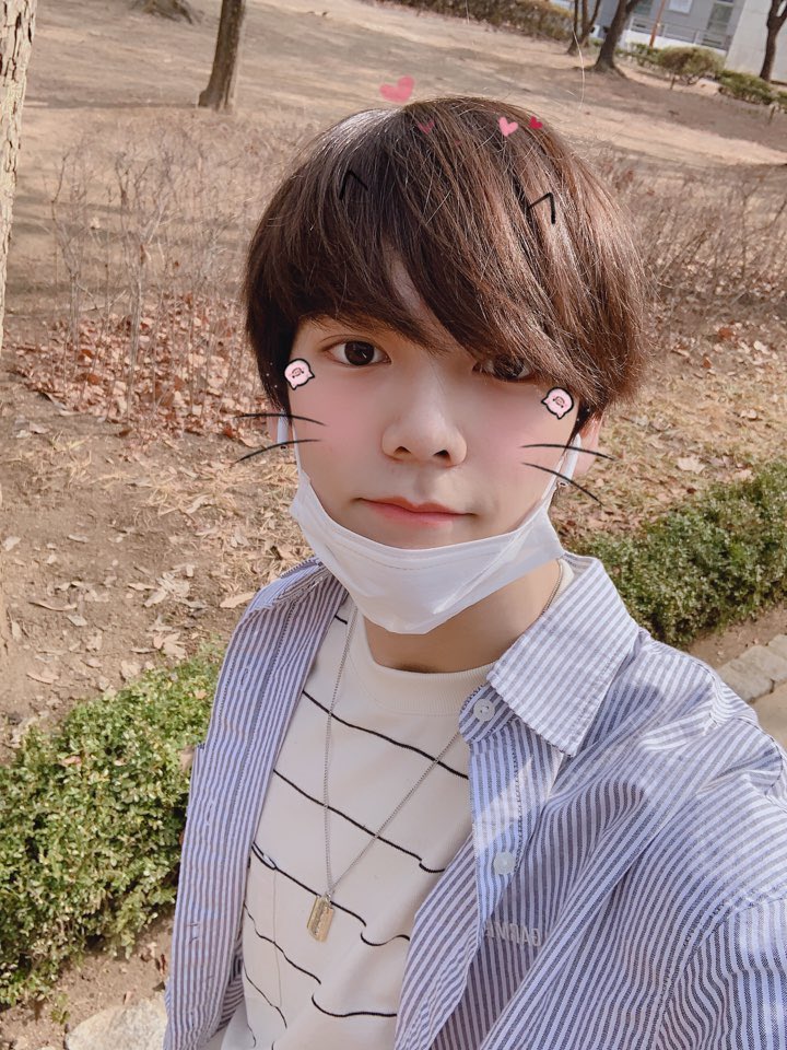 verivery_intl's tweet image. TRANS [#Minchan]
Hello!! What are you guys doing!! I&apos;m exercisingㅎ
#AfternoonExercise #OneTwoOneTwo #FineDust #VERIVERY #베리베리