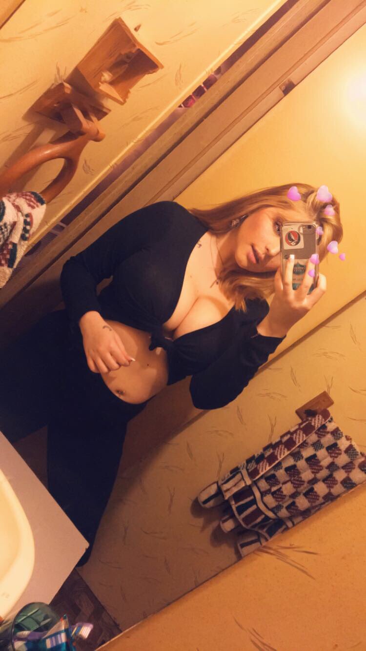 bailee ryan on X: hey guess what #issaqueer t.coGLM5YYJnVc  X