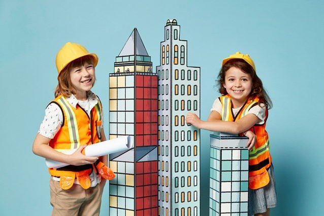 lonelyplanet's tweet photo. In Sydney? MT @sydlivmus: Got creative kids? Book in early for a #schoolholiday art workshop on 23 April w/ illustrator James @gulliverhancock! Inspired by the SLM x @lpkids #HowCitiesWork exhibition at #MuseumofSydney https://t.co/UmWjTEVNC6 https://t.co/aeGUxIVMWa