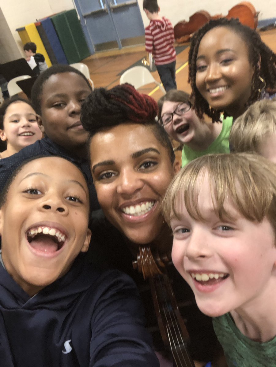 HunterBand_'s tweet photo. The Hunter band really enjoyed listening to Shana Tucker perform on Friday with the orchestra and then getting to perform jazz standard “Inchworm” with her also. Many autographs were gotten afterwards! https://t.co/VTpC61z50N