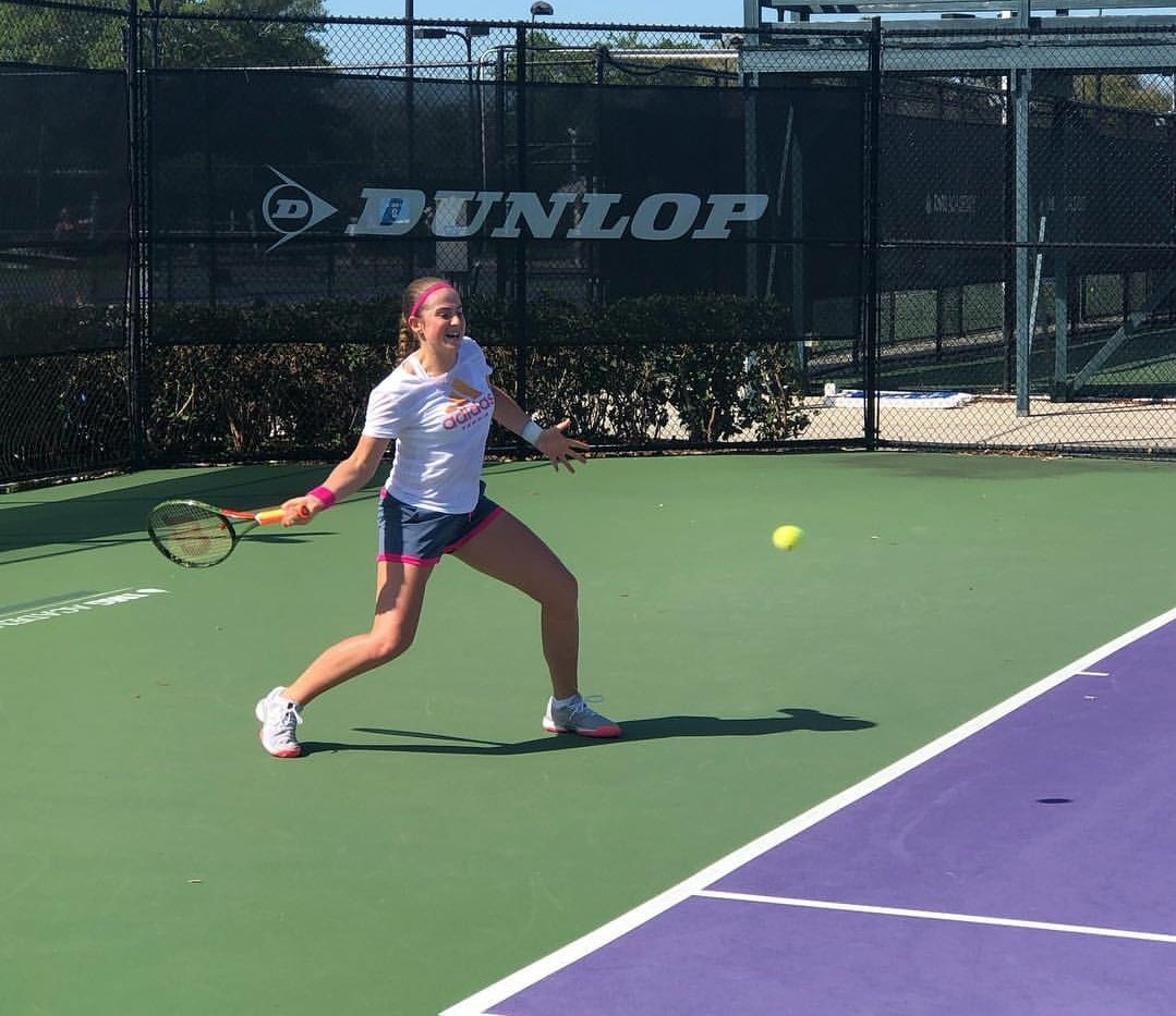 ostapenkotoday's tweet photo. Aļona training with Yutaka Nakamura at the IMG Academy in Florida, who's worked with Maria Sharapova! #TrainingPenko 💪😊🎾 (📷: yutakanakamura_, imgatennis) https://t.co/TxI7MIRD4U