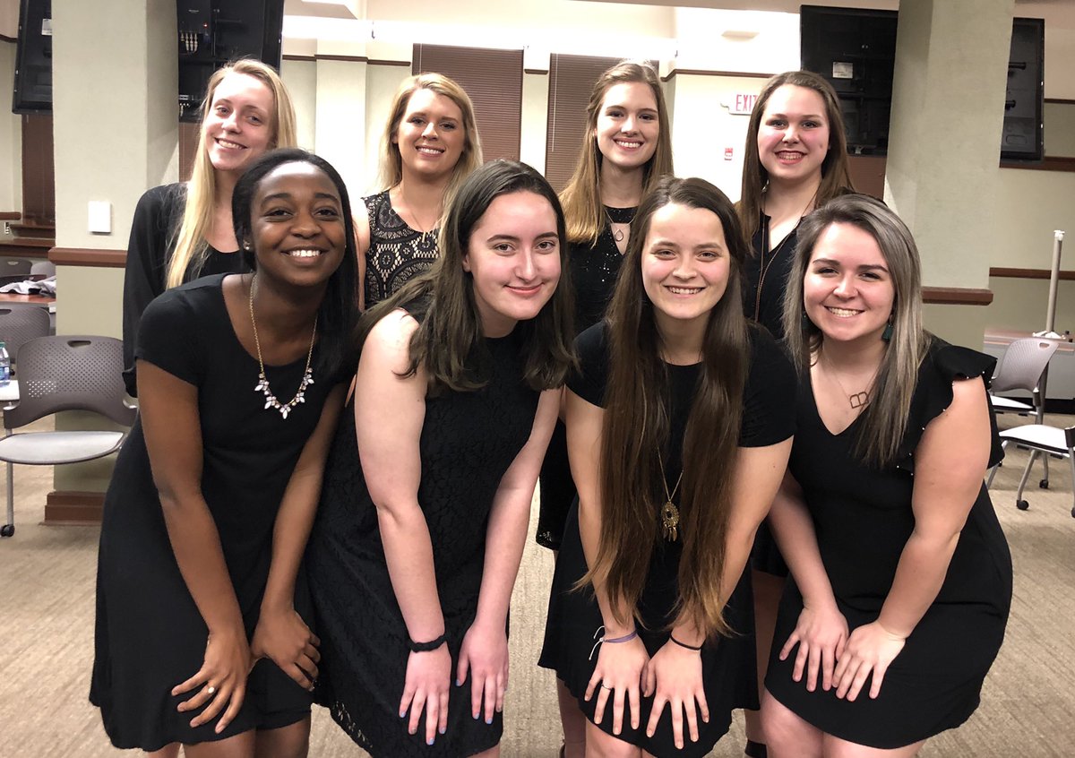 Say hello to our newly activated Epsilon class! Congratulations ladies! 💚💛 #sigmaalpha #sistersinagriculture