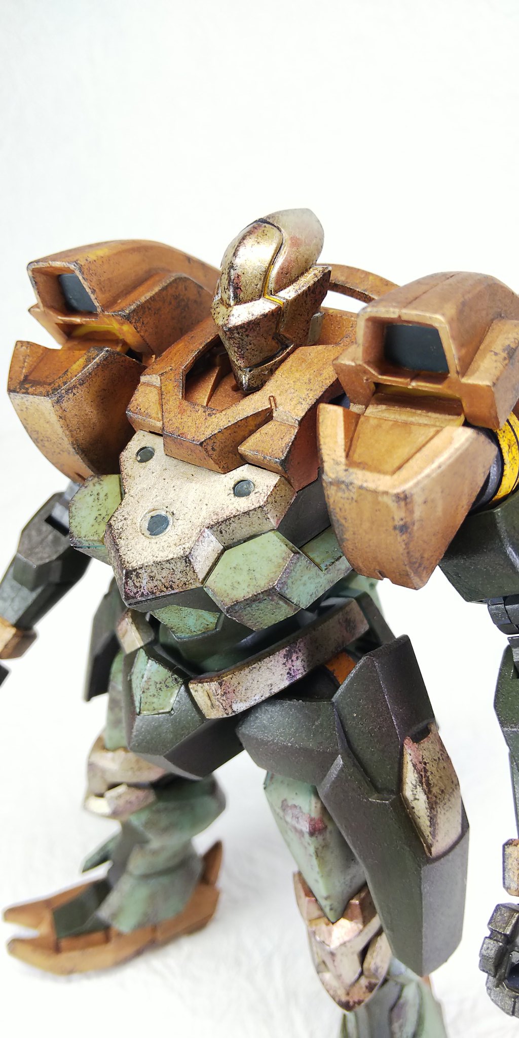 フルアーマプドウ ぼちぼち製作所 Hg辟邪 完成 部分塗装の予定が結局水溶きアクリル筆塗りでほぼ塗装 薄い緑は未塗装 になりました笑 あとは何時も通り汚して終了 さてさて 次は旧キットザクキャノンの続きですな ө がんばろ ガンプラ 鉄血の