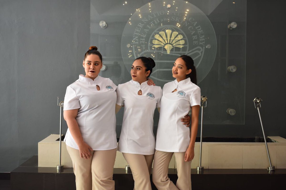 IntAcademySA's tweet photo. When studying at #InternationalAcademy you become part of a training institution that can offer you doorways into so many #career #opportunities locally and internationally. Contact us on +27 21 421 6661 for all your 2019 registration information. #study #callnow #capetown https://t.co/4fNJHL46P2