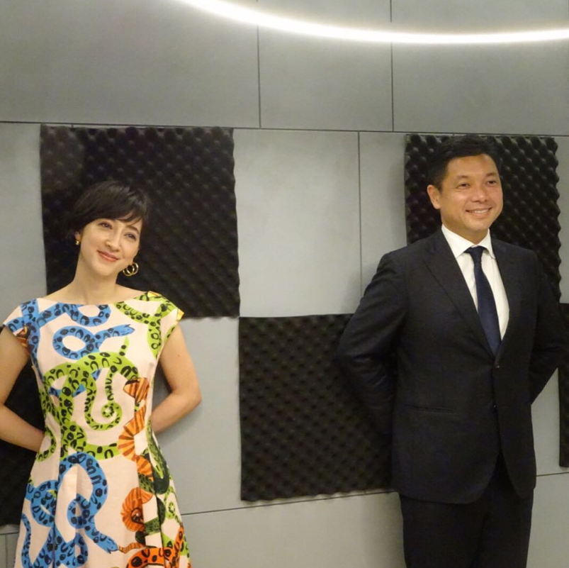 astroscale_HQ's tweet image. Christel Takigawa stopped by our #Tokyo office to speak with our Founder &amp;amp; CEO, @nobuokada, about our mission to #keepspaceclean Stay tuned for the interview! bit.ly/2SFo7DF