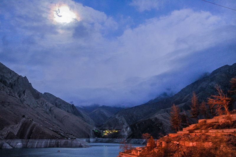 TourtoPersia's tweet photo. Varian village This village is located in the eastern part of Amir Kabir Dam (Karaj) about 25 km from Chalus Road. It has beautiful prospects for tourists from the road.
Discover Persia with us...
https://t.co/pMBDACmBTx
info@tourtopersia.com
#ttp #tourtopersia #tourtoiran https://t.co/GRmtc4mqG8