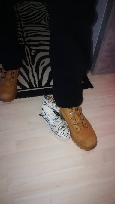 When you are really, like really tiny... 🤣🤣🤣 https://t.co/7363wkAyRA<a href="/tag/sexy"class="tags"><span>#sexy</span></a><a href="/tag/apclips"class="tags"><span>#apclips</span></a>