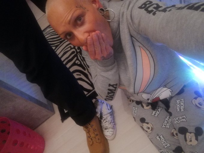 When you are really, like really tiny... 🤣🤣🤣 https://t.co/7363wkAyRA<a href="/tag/apclips"class="tags"><span>#apclips</span></a><a href="/tag/iloveap"class="tags"><span>#iloveap</span></a>