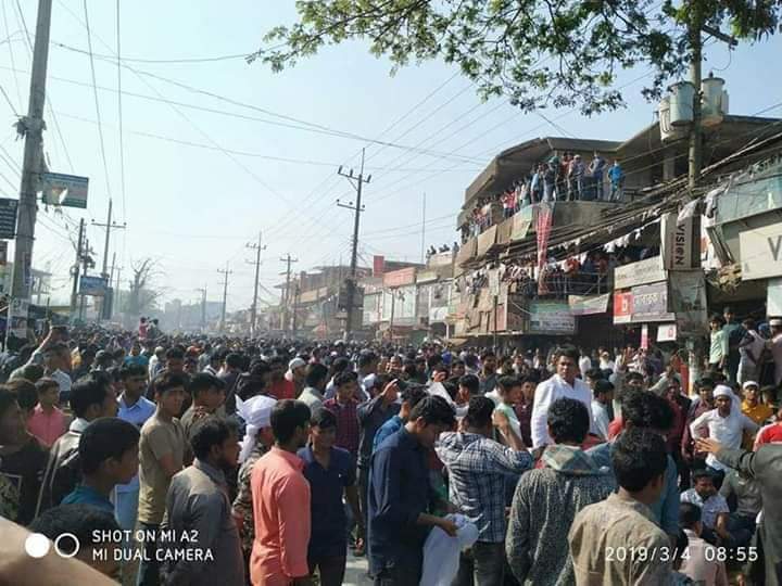 shafiur's tweet image. TODAY: Demonstration in Coat Bazar brings NGO activity in the #Rohingya camps to a halt. 

Organisers demanding 60 percent job quota for locals. 

m.facebook.com/story.php?stor…

#refugee #refugeecompact #jobs #ngos #bangladesh