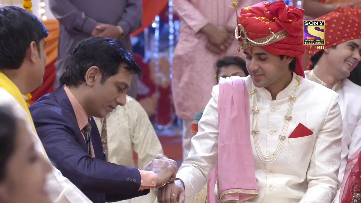 KANYADAN!If Rakesh Agarwal is Naina's father's name, Anand Agarwal is her father's face!N is one lucky girl to hve got double blessings,to be handed over to S by both her fathers & what more Sameer could earn than the trust of her both dads. #YehUnDinonKiBaatHai
