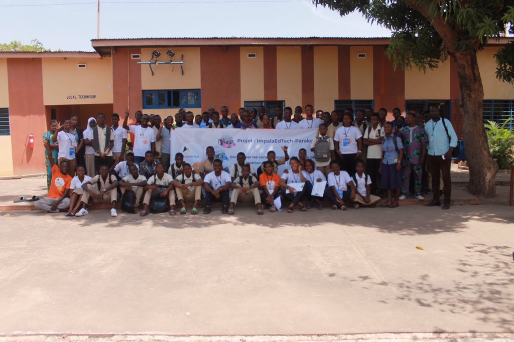 larissa_towanou's tweet photo. A cette heure lundi passé, nous débutons l’un des tournois les plus innovants jamais organisé au #Bénin. Ce fût une belle expérience de vie. Ce que je retiens,le rêve est permi « la #Revolution #numérique » ce sera pas sans nous. Merci @ImpalaEdTech, @ImpalaBridge, #TechEducators https://t.co/a54sPtOfaL
