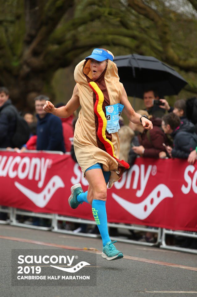 A lunatic on the run. Why a hot dog? Why not. But my school nickname was sossage. I’ll take any excuse to dig out my hot dog costume. And sausage and beer always go well together. #erdingeralkoholfrei