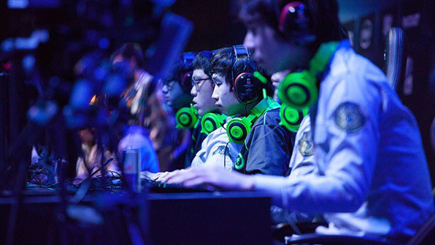 SV12production's tweet photo. Чому брендам варто спонсорувати #кіберспорт / #esports
https://t.co/5bI05wVUOy https://t.co/376ueUHY4i