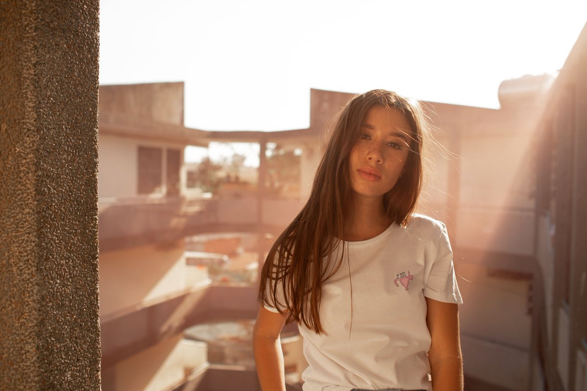 bizzbee's tweet photo. Pour la Journée Internationale des Droits des Femmes, découvrez notre collaboration avec @molifernyx, une femme engagée par ses créations colorées et son message positif ! 
Découvrez tous les produits ici : https://t.co/5i4fORbSmj
#collab #bizzbeeandme #journeedesdroitsdesfemmes https://t.co/xNRaU7YhlA