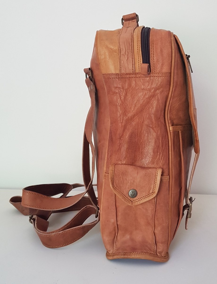 FioreSAfrica's tweet photo. LEISURE BACKPACK
Genuine raw leather backpack
27.94 × 40.64 × 12.70 cm in size
ONLY 2 left in stock
R1,950.00
https://t.co/7Ciu8JV3nV
#Fiore #FioreSouthAfrica #GenuineLeather #Leather #LeisureBackpack #Backpack #RawLeather #leatherbag https://t.co/qleTCw8f0u