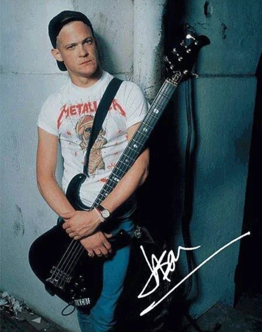 Happy birthday Jason Newsted!!!      
