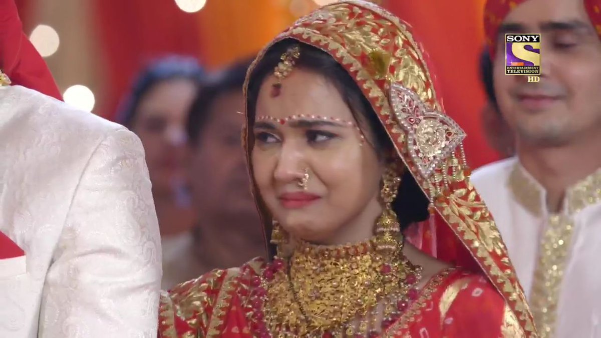 FATHER~SONIf that day Chachu became a father & let S vent out on his shoulders, today, S became a son & let chachu cry his  out but promised to keep his daughter safe & smiling to help him let go off her happily.Amidst tears in eyes, her  smiled, #YehUnDinonKiBaatHai