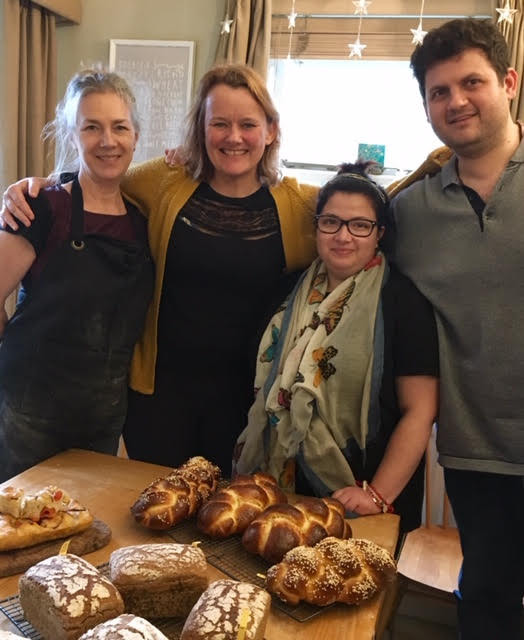 BreadAngels's tweet image. Four new @BreadAngels have just flown the nest! Here are Cathy, Ruth, Eli and Ivan with their beautiful bread - ready to set up their own micro bakeries after completing the #BreadAngels #MicroBakery Course. Join them! Book the course: bit.ly/BreadAngelsMic… #bread