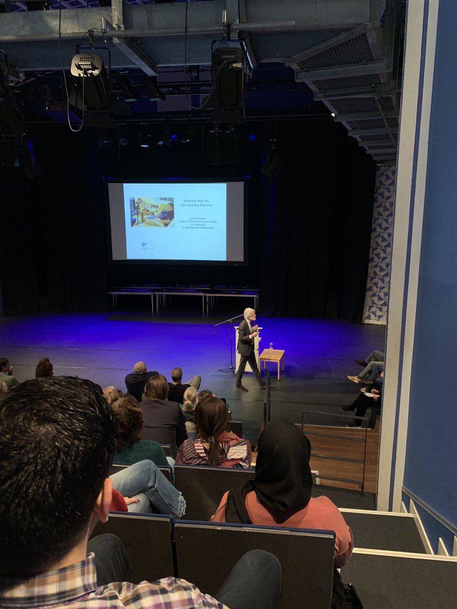 We beginnen de dag met de Roadshow in Bos en Lommer. #westbeweegt #meerkinderen in beweging