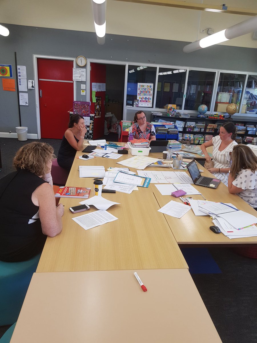sjhooke's tweet image. Early Stage 1 kicked off our first #LearningSprints session of the year. Great having our Director @MichelleSapsed join the session.