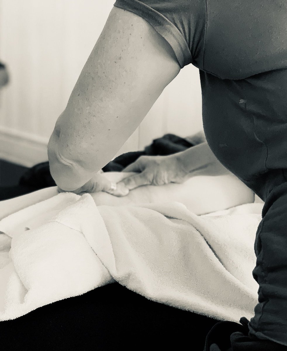 CompletBalance's tweet image. Sore shoulders? Back pain? Book yourself in with me, improve your range of movement, reduce pain &amp;amp; feelgood. Advanced Clinical &amp;amp; Sports Massage in Worthing
.
ow.ly/sfqj30nUasx
#sportsmassage #clinicalmassage #rangeofmovement #painrelief #deeptissuemassage #completebalance