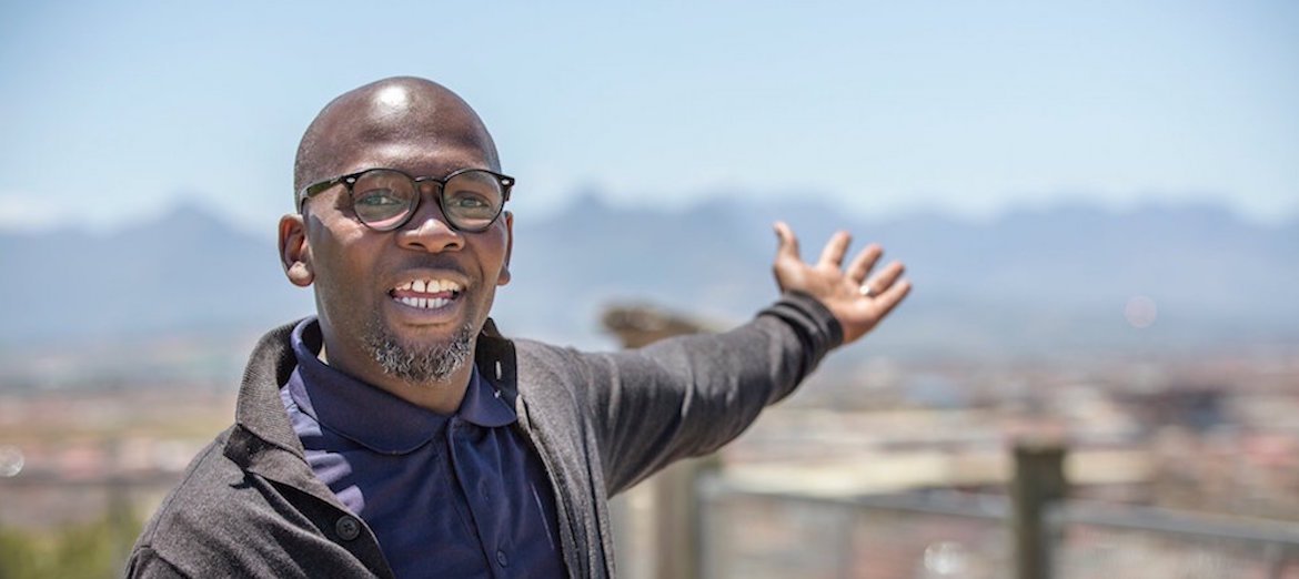 thislife_online's tweet photo. 'I’m now facing up to the fact that I live with depression. It’s probably a lifetime thing, and it’s not the end of the world...' Don't miss out on this extraordinary story of this resilient South African's life! 

https://t.co/oMIbd8rNm8

#depression #nevergiveup https://t.co/OUxKXyhdhK