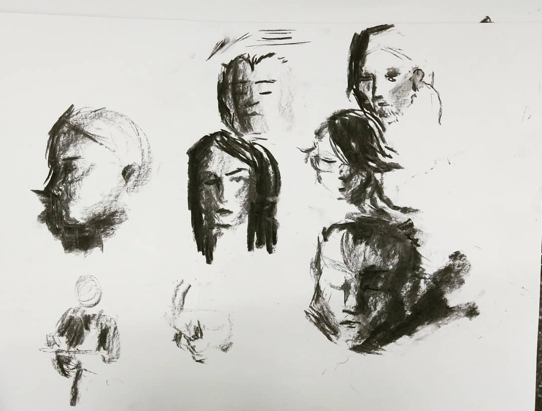 fallon_art's tweet photo. quick charcoal portrait sketches from class last week. (size A3) 😊🎨

#sketch #artistsofinstagram #art #doodle #charcoal #portrait #sketchbook #draw #drawing #blackandwhite #artclass https://t.co/tTnCSxplIk