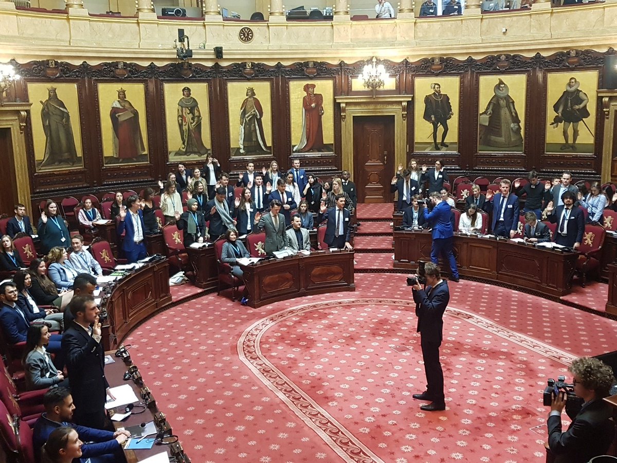 Prestation de serment en cours 
Eedaflegging nu
#JPJ19