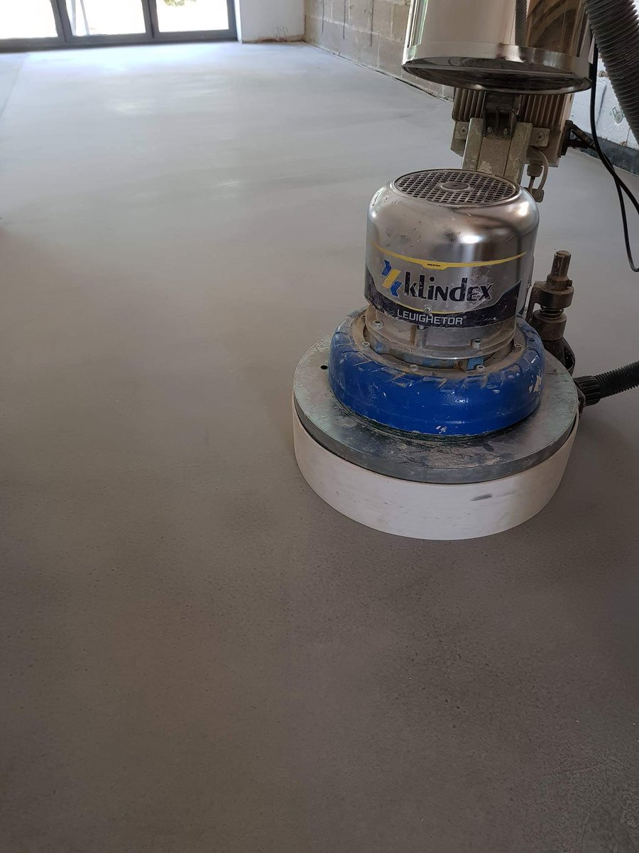 unlimitedfloors's tweet photo. New floors for that contemporary finish. Using Ardex pandomo the choice is endless. Bespoke and floor detailing contact us for your next floor decision.
✔micro cement ✔polished screeds ✔floor prep #screed #flooring #ardex #pandomo #sheffield https://t.co/8AuztS2VRc