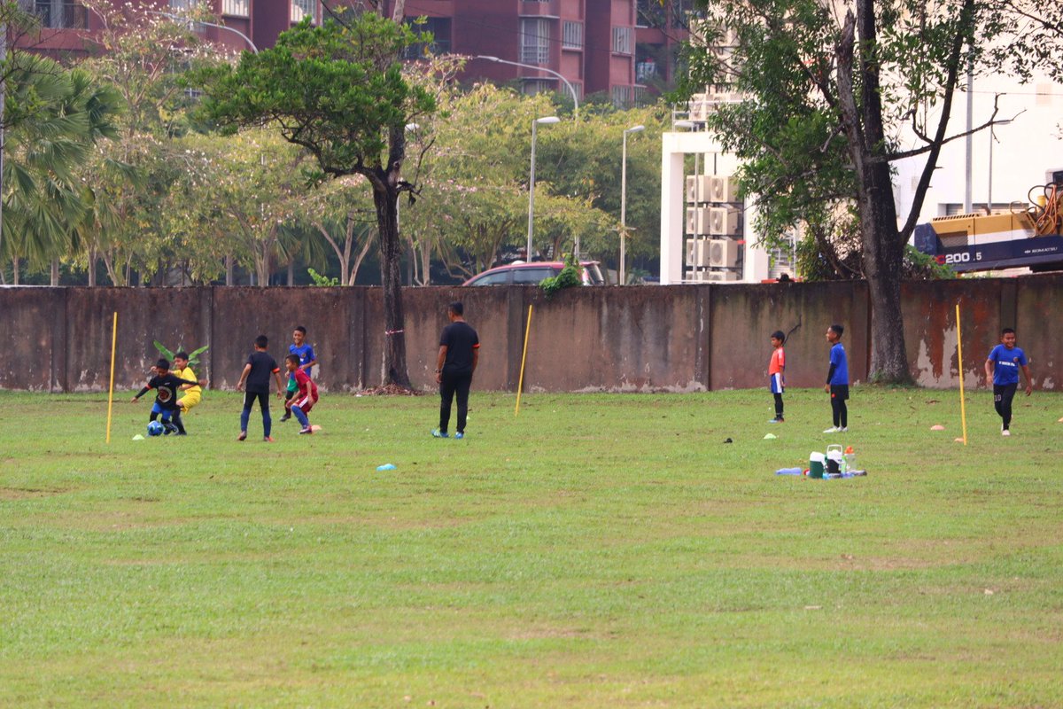 Alhamdulillah, sesi latihan pertama ATWM bermula hari ini

<a href="/YouthFootballMy/">Youth Football Malaysia</a> <a href="/NFDPOfficial/">NFDP Official</a>