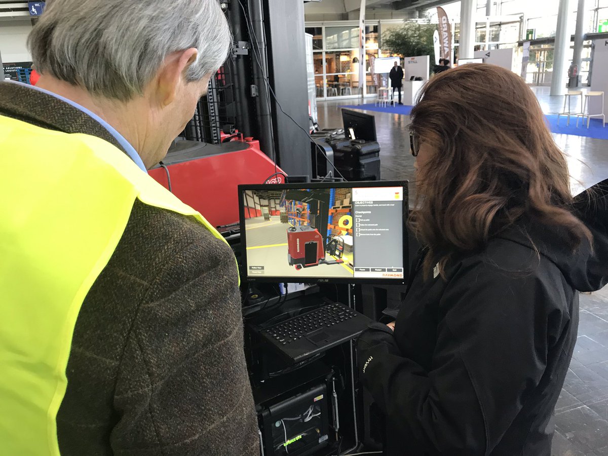 RaymondCorp's tweet image. Today at Innovation Check Day @IFOY_AWARD, renowned professors experience Raymond’s Virtual Reality Simulator. #IFOY