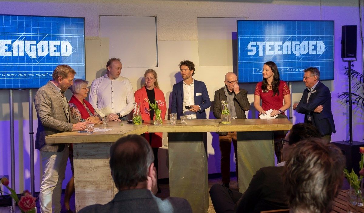 Vorige week maandag de Slotmanifestatie van de #SteenGoedChallenge gemist? Geen nood! Lees er alles over terug op het #SteenGoedTransformatieplein, via: buff.ly/2C3vQG9 #steengoedbenutten