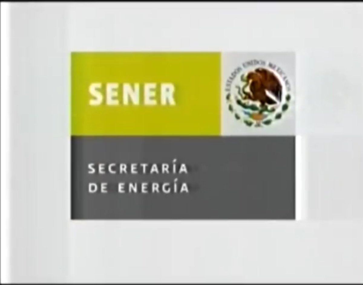 DroidLaurent's tweet photo. @PeruNews sí saben que la imagen institucional de su Gobierno es una copia de la que se usó en México durante el gobierno del expresidente Felipe Calderón 2006-2012? https://t.co/hkBa341jWY