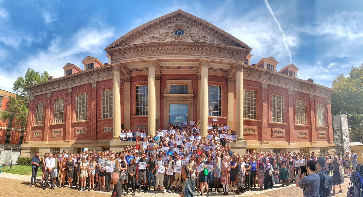 UniofAdelaide's tweet photo. Yesterday students &amp; staff gathered at the @uofalib steps to show their support for the communities affected by last Friday's events in Christchurch.  

We value the power of education to alleviate ignorance and create meaningful understanding, peace &amp; harmony between all people. https://t.co/jjob6auoOG