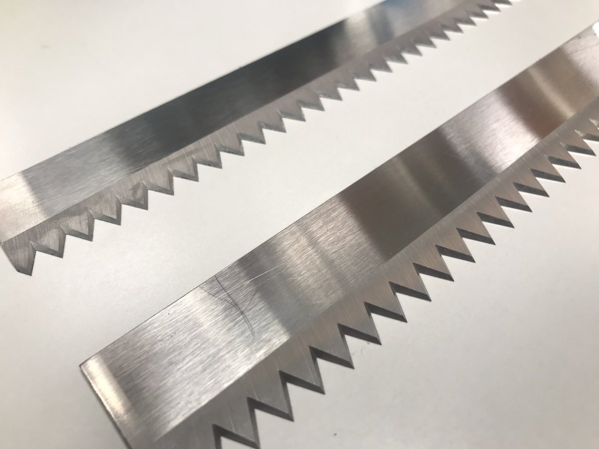 afiladocuchilla's tweet photo. El antes y el despues Afilado de cuchillas para industrias #alimentarias , #carnicas ... #afilado de #cuchillas a #bisel y #dentadas #mataderos #avicola #embutidos asegura un buen rendimiento con las herramientas bien afiladas. #IVgama #Vgama https://t.co/6cE4K2wvoc