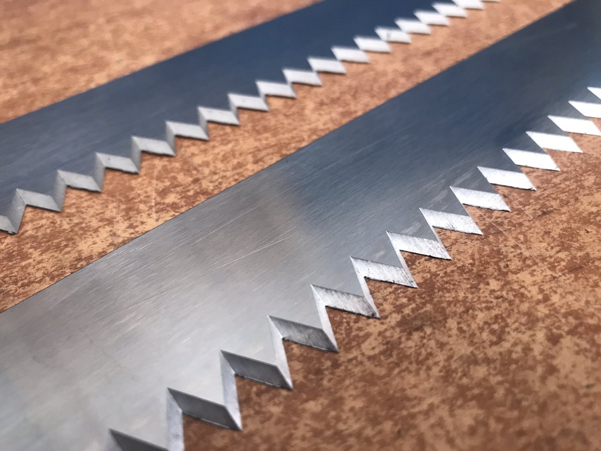 afiladocuchilla's tweet photo. El antes y el despues Afilado de cuchillas para industrias #alimentarias , #carnicas ... #afilado de #cuchillas a #bisel y #dentadas #mataderos #avicola #embutidos asegura un buen rendimiento con las herramientas bien afiladas. #IVgama #Vgama https://t.co/6cE4K2wvoc