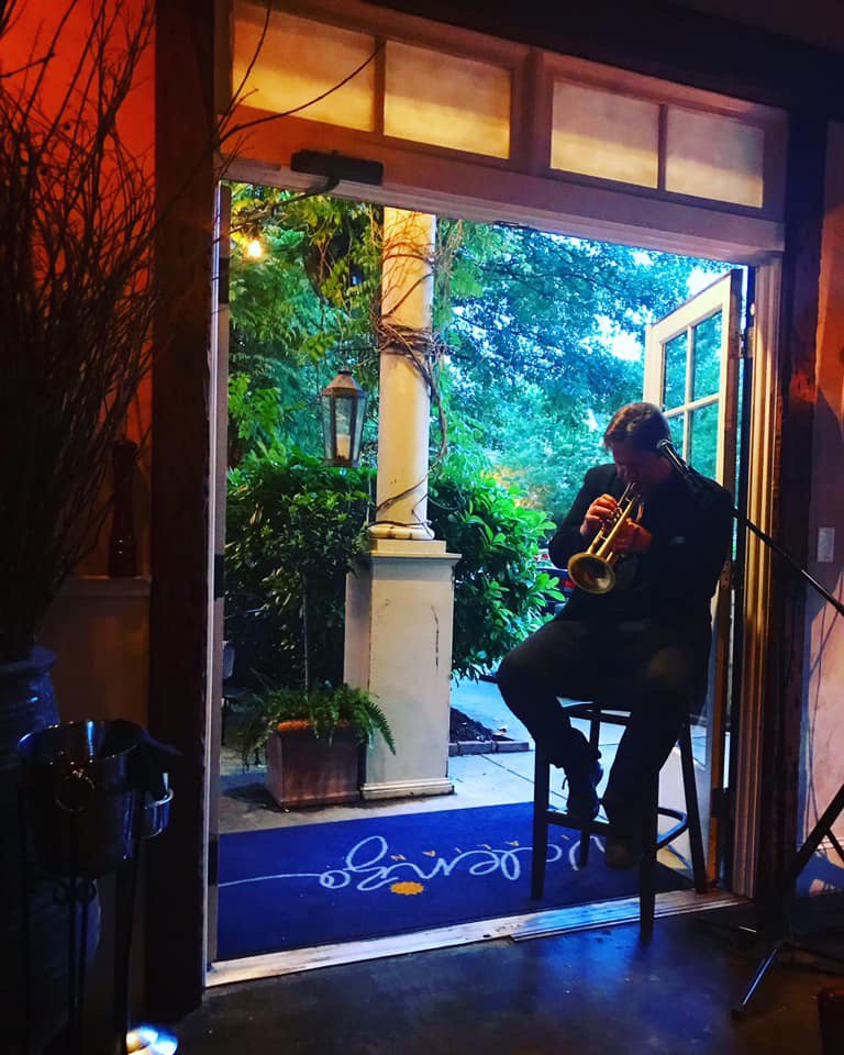 ValenzaItalian's tweet photo. Join us this Wednesday evening for live jazz by Joe Gransden! 7-10 🎶 https://t.co/ApDRVODE0j