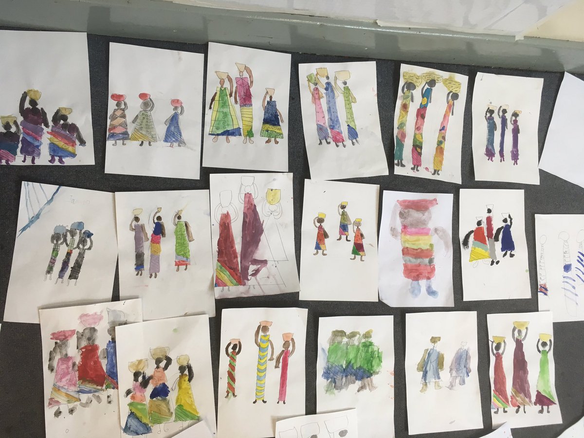 BegbrookAcademy's tweet image. Year 2 have been using so much emerald power during our art lessons this term! We&apos;ve been brave and a tried lots of new art techniques even though we found some tricky. Today we used water colours to create some more African art. #Year2learning