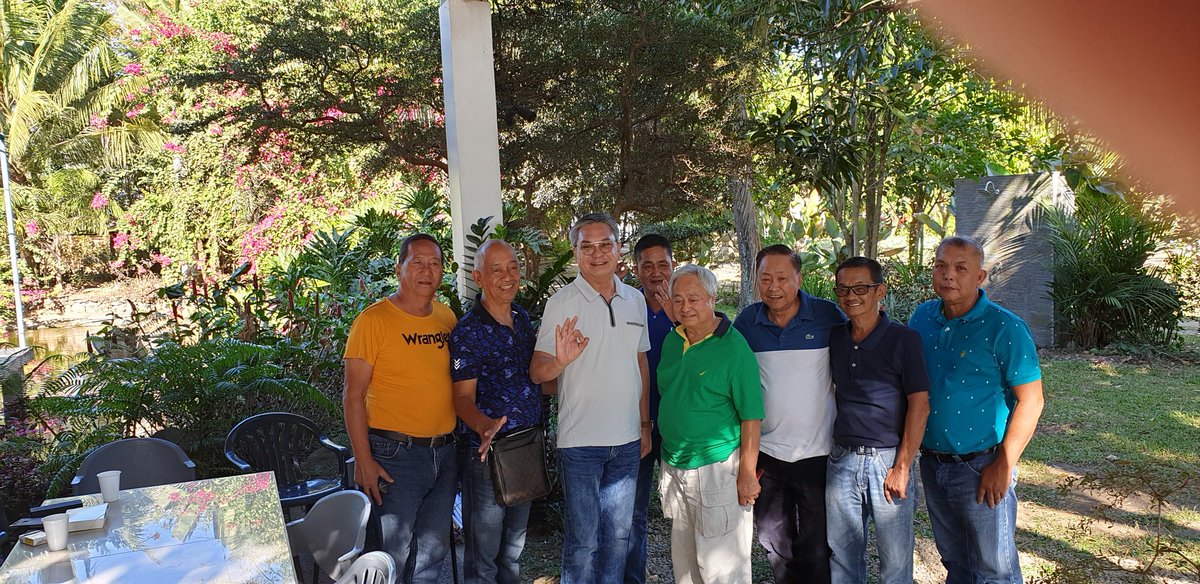 MycasaH's tweet photo. Game fowl enthusiasts having a fun afternoon with Gov. Bong Plaza of Agusan del Sur!! 

What a delightful event! More will come! 

#sta #tanauancity #sabongnation https://t.co/MV7dzivihq