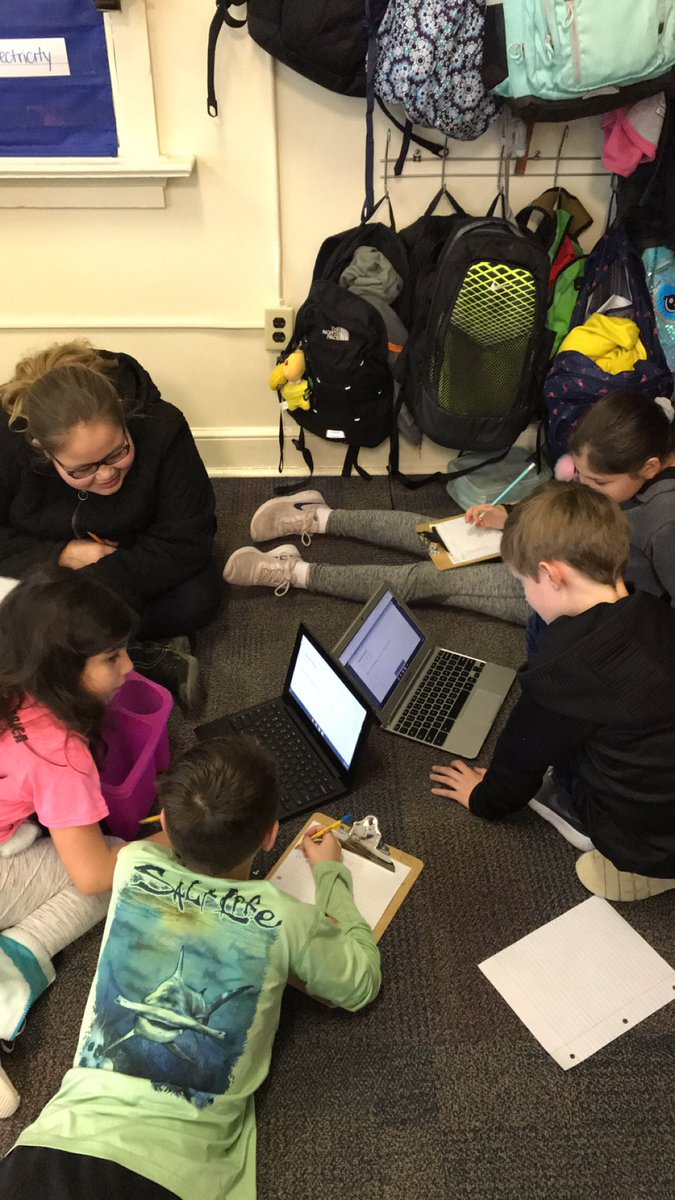 katsnyder6's tweet photo. Adding and subtracting mixed numbers in word problems? No problem for these fourth graders. 💪 Team work makes the dream work!! #currituckK12 #SnydersMathematicians @MoyockP https://t.co/OY96P8Bz2i