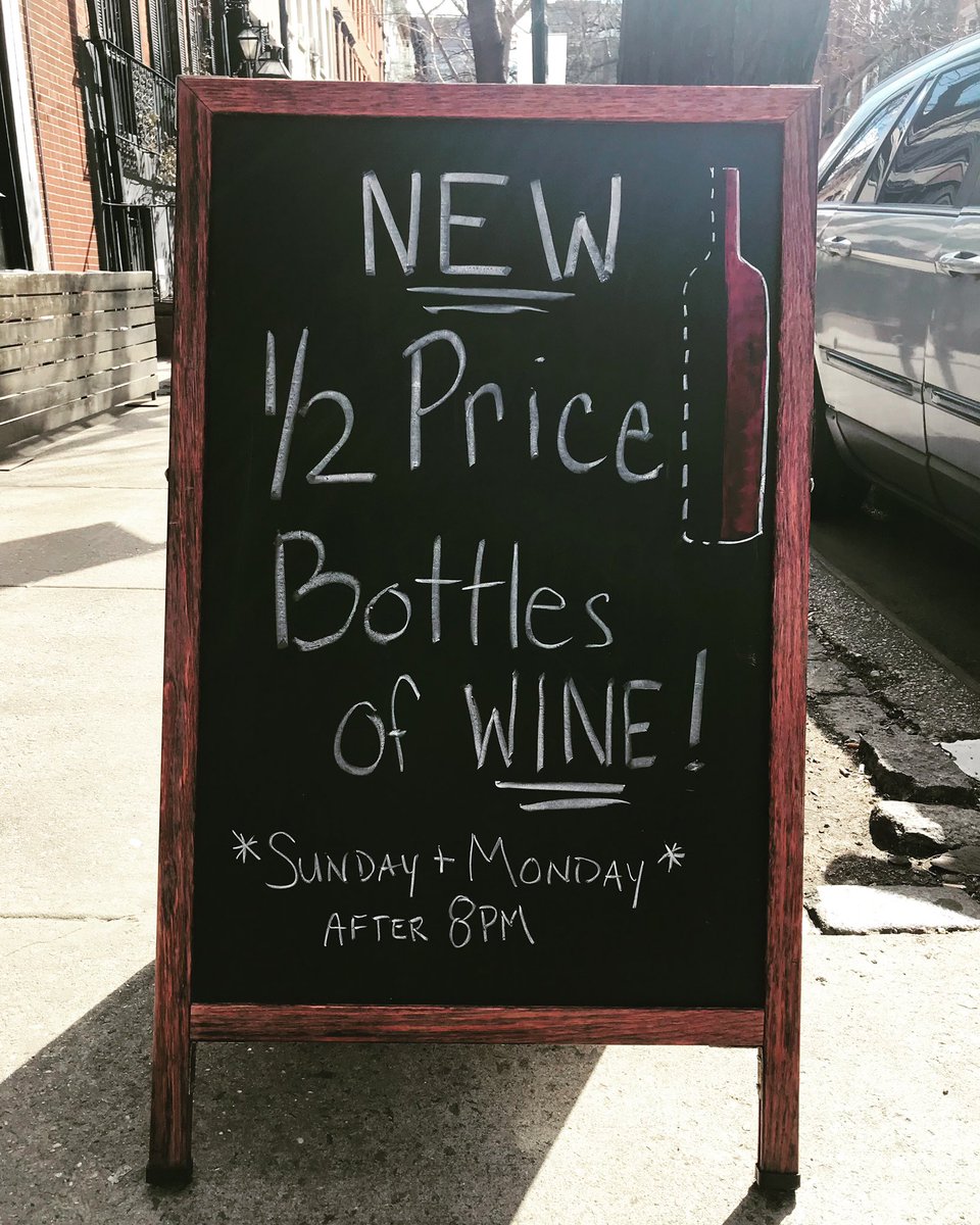 If you don’t know, now you know. Half price bottles of #wine on Sunday &amp; Monday nights after 8pm! See you tonight! 🍷🍷🍷
#mondayfunday #wine #bottlespecials #happyhour #happyhournyc #drinks #midtown #midtowneast #murrayhill #kipsbay #nyc #vinotapa