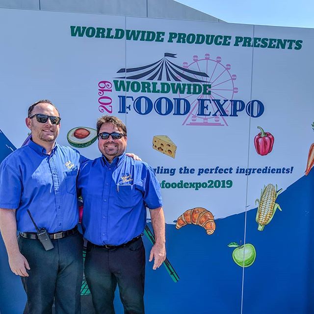 ChucksParking's tweet photo. Yes, we do valet for all trade shows too!

#valetinla #valet #valetparking #valetservice #tradeshow #worldwideproduce #wwp #foodexpo https://t.co/MFaglgiEm4 https://t.co/qvTqOfrWpm