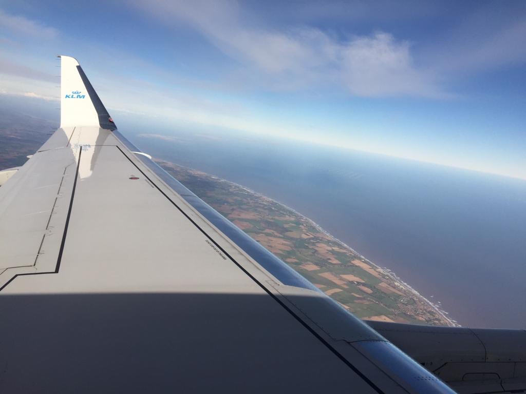 bellalove25's tweet photo. #klm #klmcityhopper #norwich #amsterdam #norfolkcoast #greatflight #flight #worktrip #embraer #aircraft #afiklmem #klmuke https://t.co/Dm9uaE0Kyz