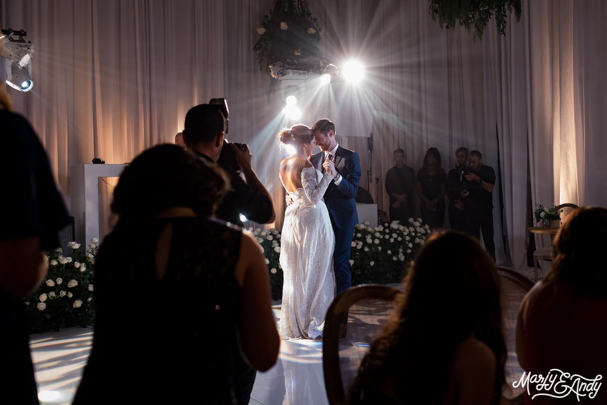 LIVentgroup (@liventgroup) on Twitter photo Stunning first dance at the Bel Air Bay Club.
Photography: @@marjy_and_andy | DJ + Music + Lighting: <a href="/liventgroup/">LIVentgroup</a> | Planner: @clarissa_rezende | Venue: <a href="/belairbayclub/">Bel Air Bay Club</a>
#LIVentgroup #LIVentertainmentgroup #LiveBand #LiveMusic #EventPerformer #Entertainment #LuxuryWedding Stunning first dance at the Bel Air Bay Club.
Photography: @@marjy_and_andy | DJ + Music + Lighting: <a href="/liventgroup/">LIVentgroup</a> | Planner: @clarissa_rezende | Venue: <a href="/belairbayclub/">Bel Air Bay Club</a>
#LIVentgroup #LIVentertainmentgroup #LiveBand #LiveMusic #EventPerformer #Entertainment #LuxuryWedding