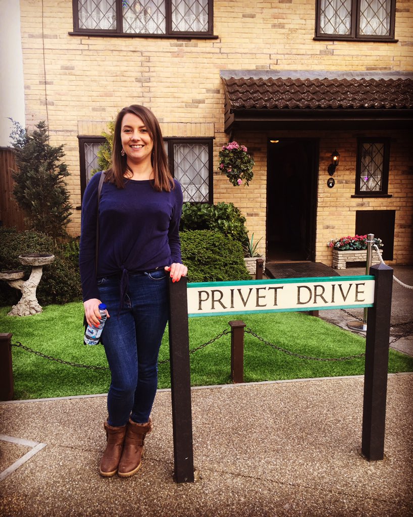 The biggest Harry Potter geek there ever was 😂 <a href="/WBStudioTour/">Now @wbtourlondon</a> finally done ✅👏